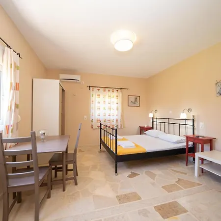 Aggelina's * Xi Beach